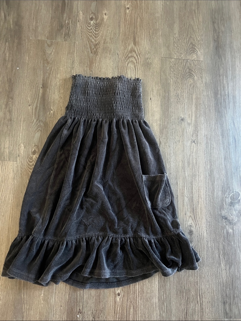 Black to dark gray cover up